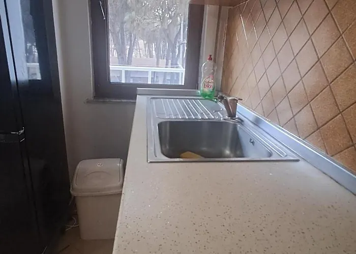 Retreat Apartmán Golem (Tirana)