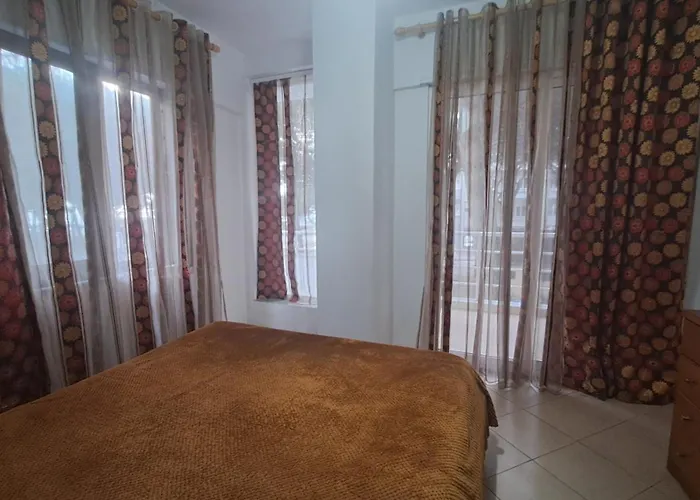 Retreat Apartmán Golem (Tirana)